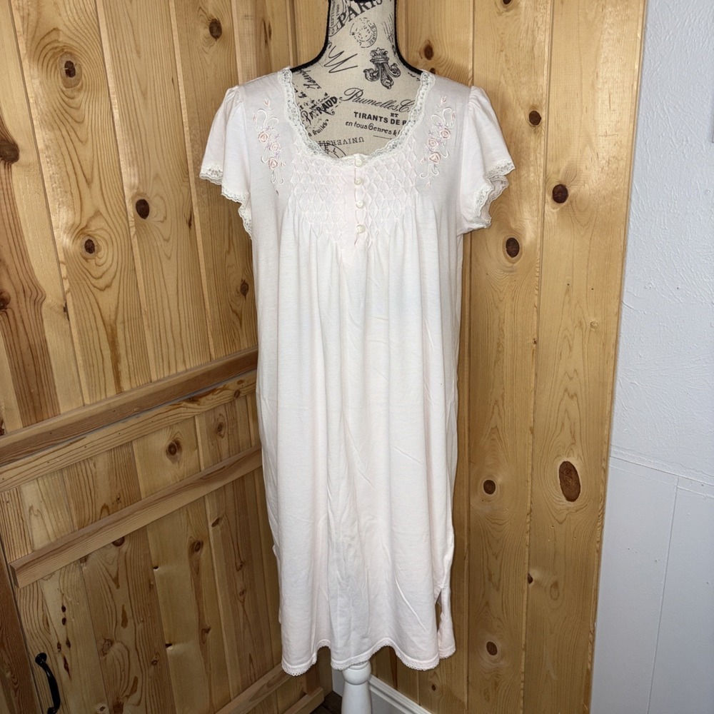 Miss Elaine Classics Womens Medium Pink Embroidered Floral Night Gown Short